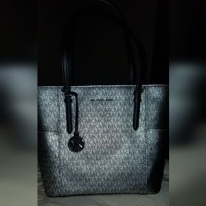 Michael kors large tote (silver/black)